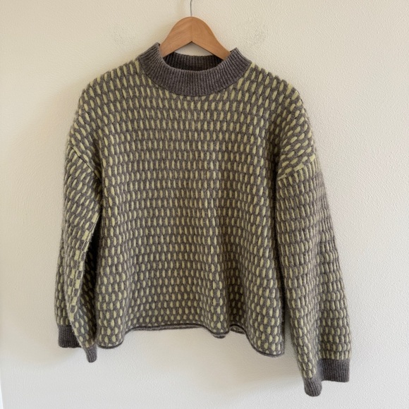 Theory Cashmere Plaited Cable Knit Sweater Pale Lime/Warm Heather Grey L - Picture 1 of 10